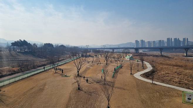 사진은 금강 수변공원 36홀의 파크골프장 전경. 사진=중도일보 DB.