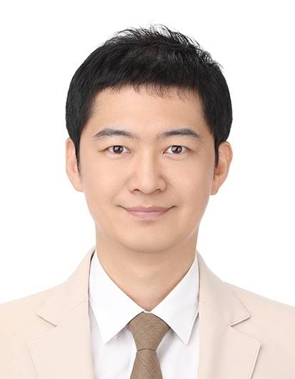 ▲ 포항출신 강지원 대표가 설립한 AI웨어러블 벤처기업인 CT5.Inc가 개발한 AI 커뮤니케이션 디바이스 'Zone HSS1'가 2026 CES 혁신상 수상자로 선정됐다.