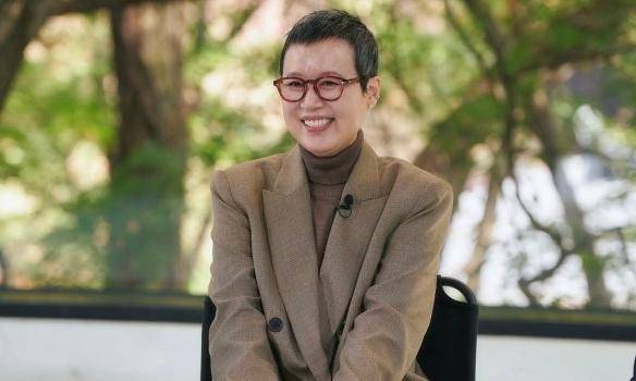 건강 악화로 활동을 중단한 방송인 박미선이 tvN '유 퀴즈 온 더 블럭' 예고편에 등장해 이목이 집중되고 있다. tvN 제공