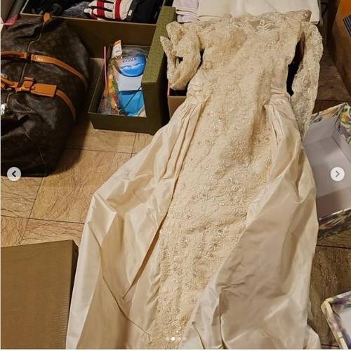 ▲ 노소영 관장이 SNS에 올린 웨딩드레스 사진 [노소영 아트센터 나비 관장 SNS 캡처]