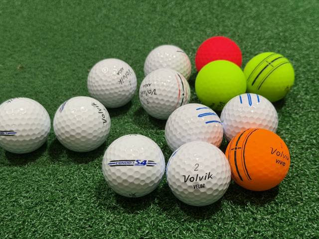 볼빅의 다양한 볼. 김세영 기자