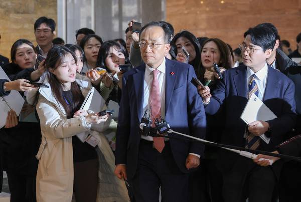 12월 6일 오전 당시 국민의힘 추경호 원내대표가 서울 여의도 국회에서 열린 긴급의원총회에 참석하고 있다. 2024.12.6 [사진=연합뉴스]