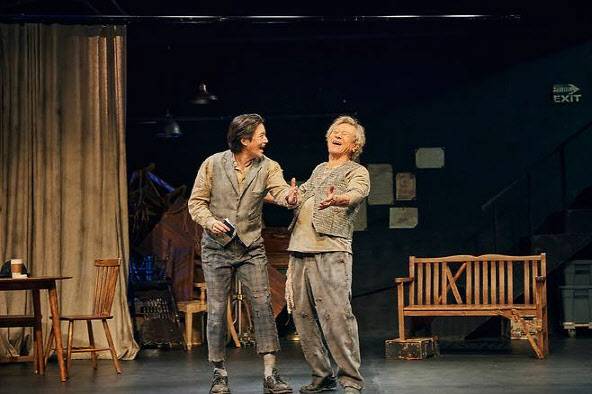 연극 ‘고도를 기다리며를 기다리며’(사진=파크컴퍼니).