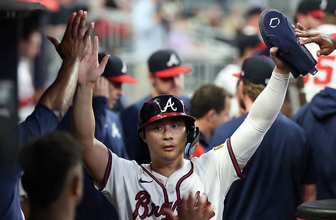 ATLANTA, GEORGIA - SEPTEMBER 22: Ha-Seong Kim #9 of the Atlanta Braves reacts after scoring on a RBI double by Michael Harris II #23 in the second inning against the Washington Nationals at Truist Park on September 22, 2025 in Atlanta, Georgia. Kevin C. Cox/Getty Images/AFP (Photo by Kevin C. Cox / GETTY IMAGES NORTH AMERICA / Getty Images via AFP)
<저작권자(c) 연합뉴스, 무단 전재-재배포, AI 학습 및 활용 금지>