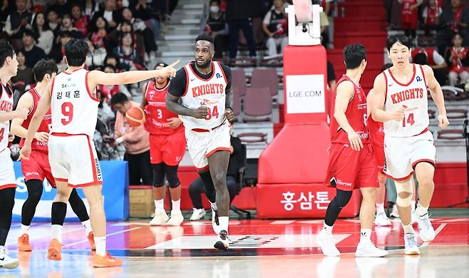 백코트하는 워니 [KBL 제공. 재판매 및 DB 금지]