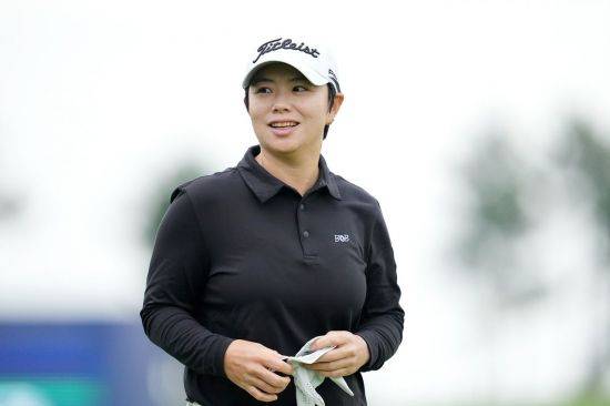 지은희가 지난달 은퇴 경기인 BMW 레이디스 챔피언십에서 미소를 짓고 있다. BMW 레이디스 챔피언십 조직위원회 제공