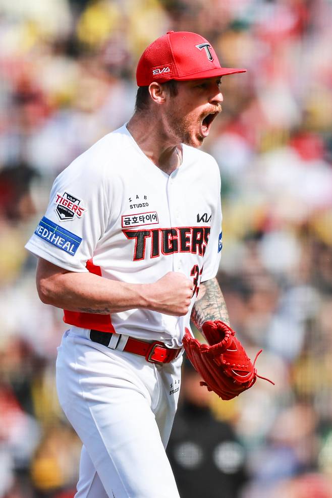 올 시즌 11승을 따내며 KIA 마운드를 지킨 아담 올러. KIA 제공