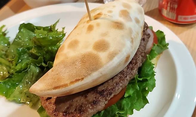 아티장 깔조네 버거