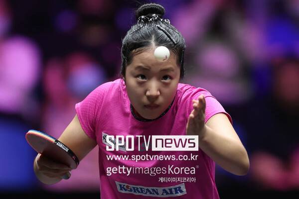 ▲ 신유빈이 프랑크푸르트에서 또 한 번 준결승에 진출했다. 두 대회 연속 4강 입성으로 이제 세계 상위권을 실제로 흔들 수 있는 선수로 자리매김하는 중이다.