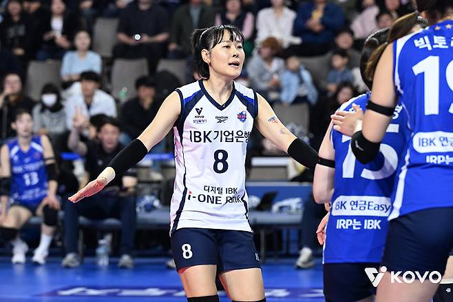 프로배구 여자부 최초로 600경기 출전 대업을 달성한 IBK기업은행 리베로 임명옥. /사진=한국배구연맹(KOVO) 제공