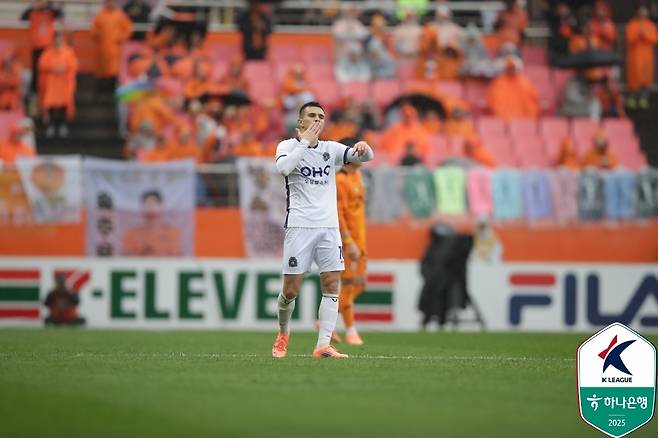 멀티골 넣은 안양 유키치 [한국프로축구연맹 제공. 재판매 및 DB 금지]