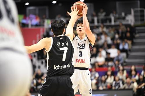 슛하는 허웅 [KBL 제공. 재판매 및 DB 금지]