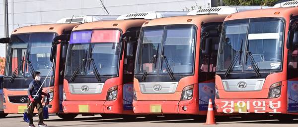 사진은 수도권내 위치한 한 광역버스 차고지. /경인일보DB