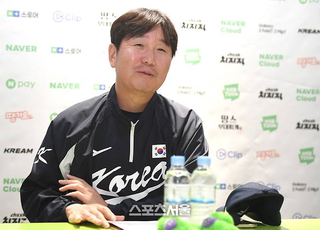 류지현 감독이 9일 서울 고척 스카이돔에서 열리는  ‘2025 K-베이스볼 시리즈’ 체코와 2차전 경기에 앞서 기자들의 질문에 답하고 있다. 고척 | 최승섭기자 thunder@sportsseoul.com