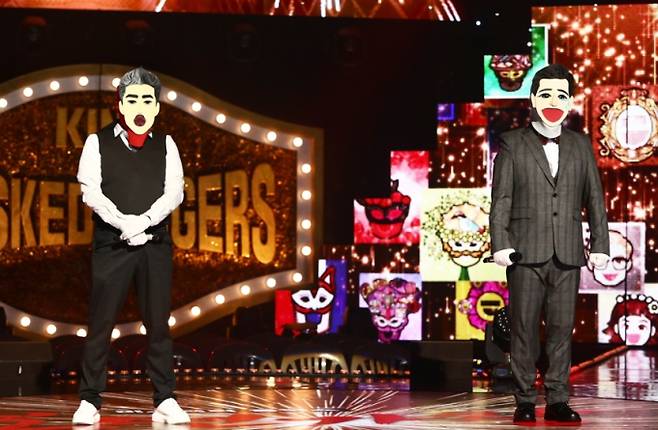 '복면가왕' 단풍 여행, 수학여행, 앞집 팥죽 붉은 팥 풋팥죽, 깐 콩깍지 안 깐 콩깍지, 어린이 바른 생활, 직장인 탐구 생활, 할래 말래, 울까 말까의 정체는 누구?