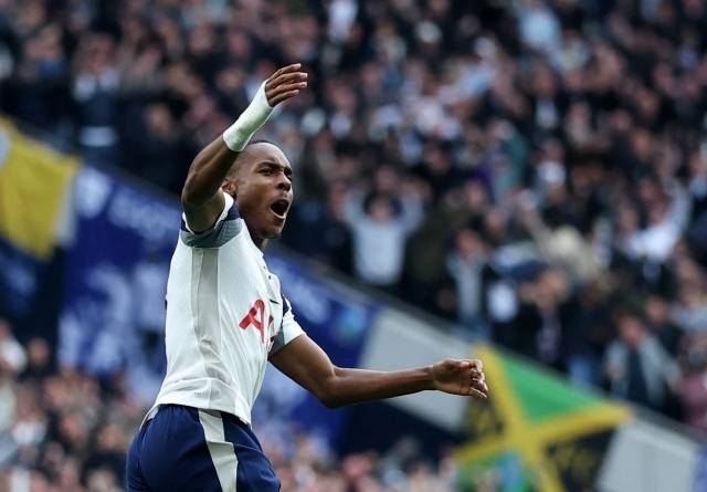 텔은 이 경기의 균형을 맞추는 멋진 동점골을 터뜨렸다. 사진=REUTERS=연합뉴스