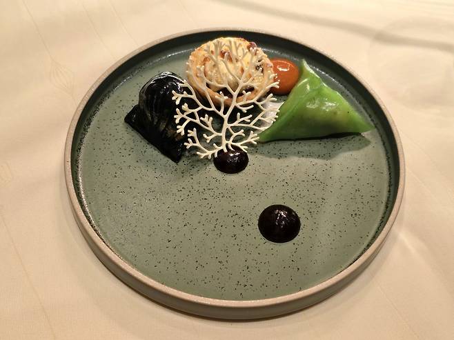 레드 랜턴 애피타이저 딤섬 세트.