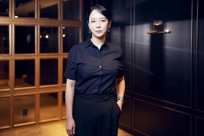 영화 '만남의 집' 의 배우 송지효가 1일 진행된 라운드 인터뷰를 위해 포즈를 취하고 있다. /2025.10.01 /사진제공=(주)마노엔터테인먼트 /사진=김휘선 hwijpg@