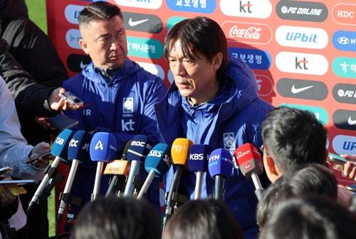 홍명보 감독 인터뷰.(사진=연합뉴스)