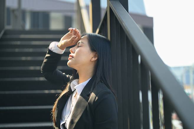 체력이 떨어지거나 영양 섭취가 충분하지 않은 상태에서 무리한 운동을 계속할 경우, 오히려 면역력이 약해질 수 있다. 사진=게티이미지뱅크