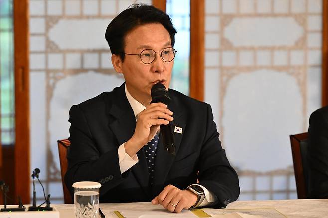 [서울=뉴시스] 김민석 국무총리가 9일 오후 서울 종로구 국무총리공관에서 열린 고위당정협의회에서 발언하고 있다. (공동취재) 2025.11.09.