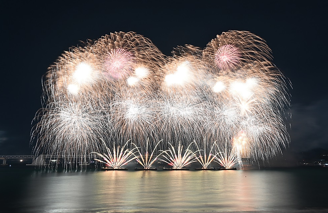 제19회 부산불꽃축제 모습. /부산시 제공