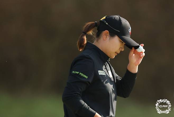 올 시즌 상금왕과 공동 다승왕 2관왕을 차지한 홍정민. KLPGA