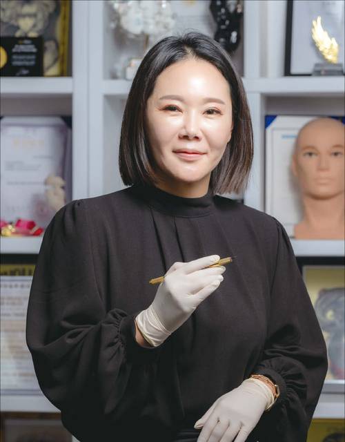 2014년 헌법소원추진위원회 위원장/ 2019년 대한문신사중앙회 회장/ 차의과학대 의학과 보건학 박사 [윤관식 기자]