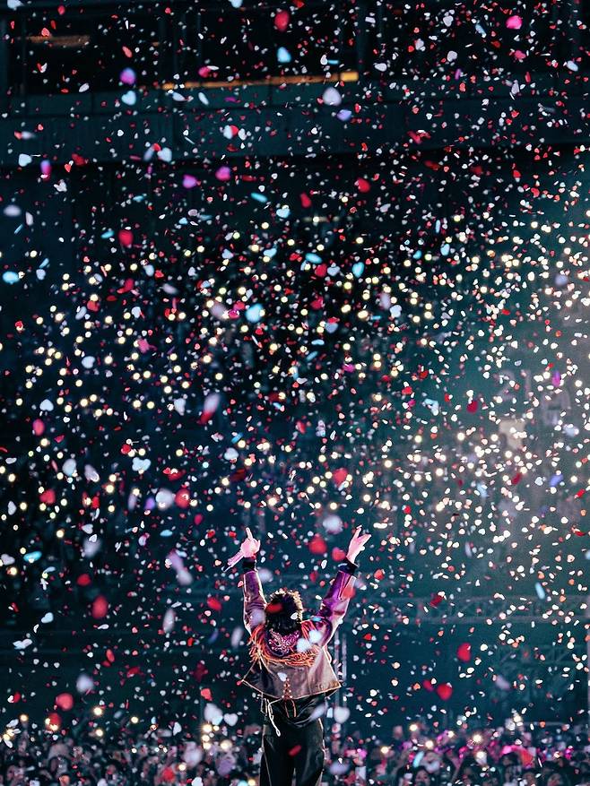 방탄소년단 진 'Don't Say You Love Me' 스포티파이 6억 돌파..2025년 K팝 최초·최단 기록