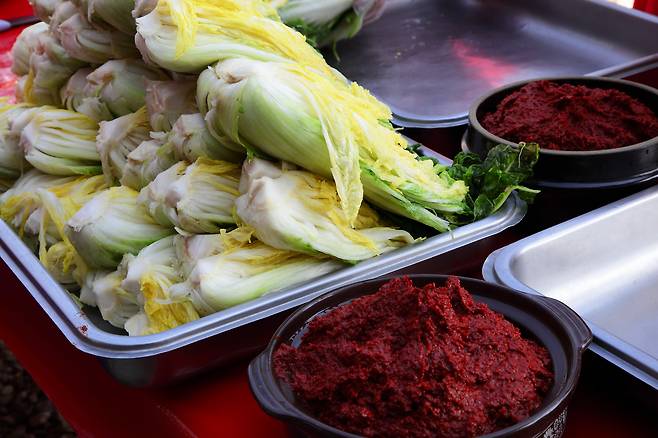 김장 준비하는 모습