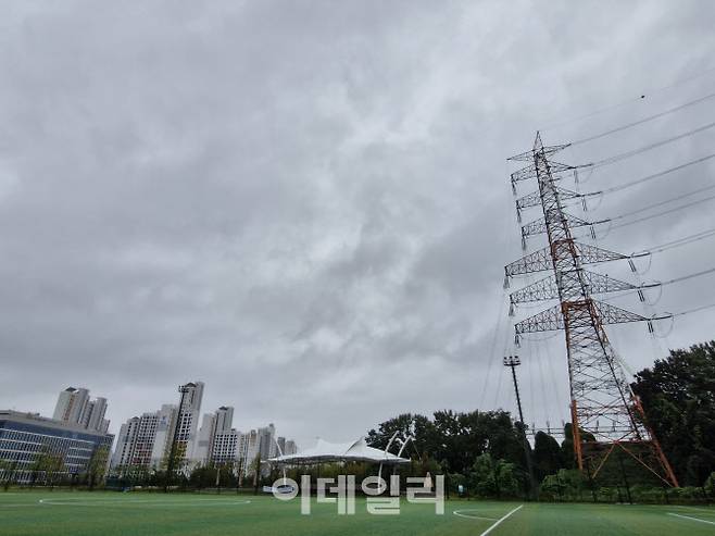 “아이들은 ‘전력망 마루타’ 아닙니다”…추미애 하남 무슨 일?