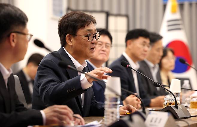 최휘영 문화체육관광부 장관이 3일 서울 종로구 국립현대미술관 서울관에서 열린 케이(K)-관광 혁신 전담팀(TF) 출범식에서 인사말을 하고 있다. 사진 | 문체부