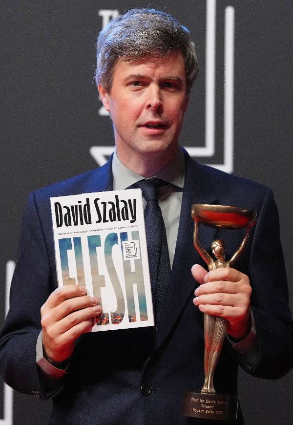 올해 부커상 영예는 헝가리·캐나다계 영국 작가 데이비드 솔로이의 '플레시'(Flesh)가 차지했다. 연합뉴스