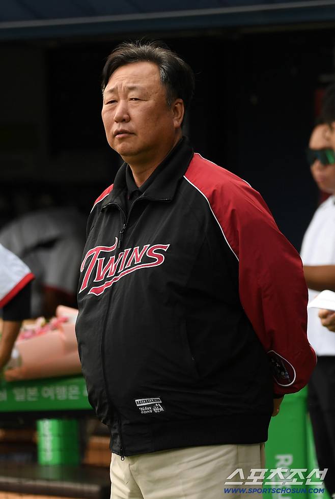 20일 잠실구장에서 열린 LG 트윈스와 삼성 라이온즈의 경기. LG 차명석 단장이 생각에 잠겨 있다. 잠실=박재만 기자 pjm@sportschosun.com/2025.09.20/