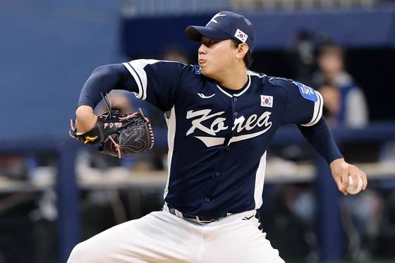 체코전에서 강속구의 위력을 뽐낸 신인 투수 배찬승. 연합뉴스