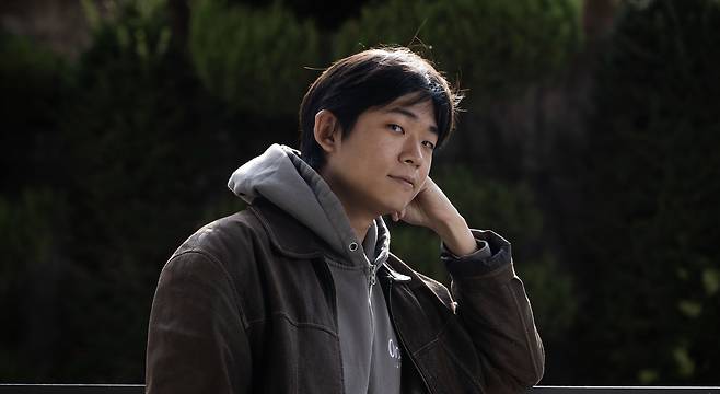 Seo Ho-seong, CEO of the waste collection service Oneul Sugeo, poses at a co-working office in Gangnam, Seoul, on Oct. 20.  (Im Se-jun/The Korea Herald)