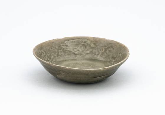 Celadon artifact retrieved from the sea off the coast of Mado Island, near South Chungcheong's Taean [KOREA HERITAGE SERVICE]