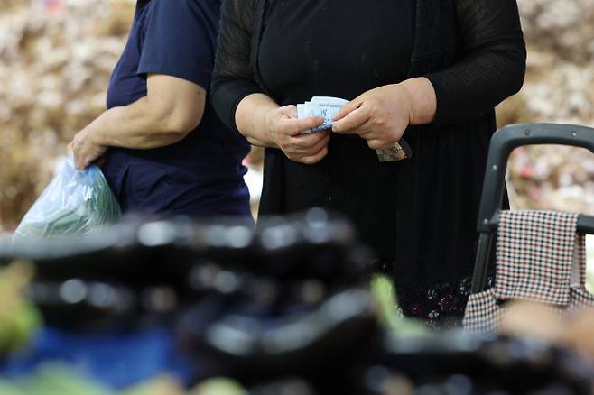 금융당국과 보험업계가 이달 말 실손의료보험 보험료 인상 논의를 시작한다. 실손보험은 국민 4000만명이 가입한 제2의 건강보험으로 불린다./사진=뉴스1