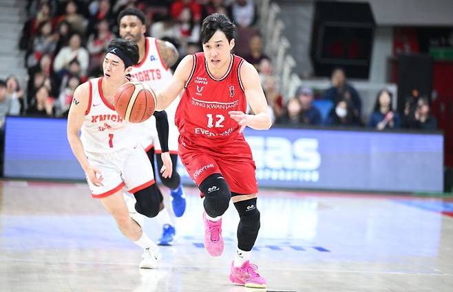 [서울=뉴시스]프로농구 안양 정관장의 김영현. (사진=KBL 제공) 2025.11.12. photo@newsis.com *재판매 및 DB 금지
