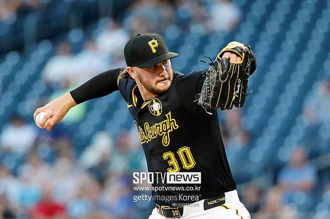 ▲ 폴 스킨스는 이번 시즌 내셔널리그 사이영상 0순위로 평가받는다.