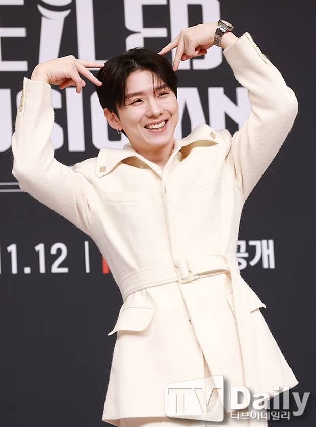 기현