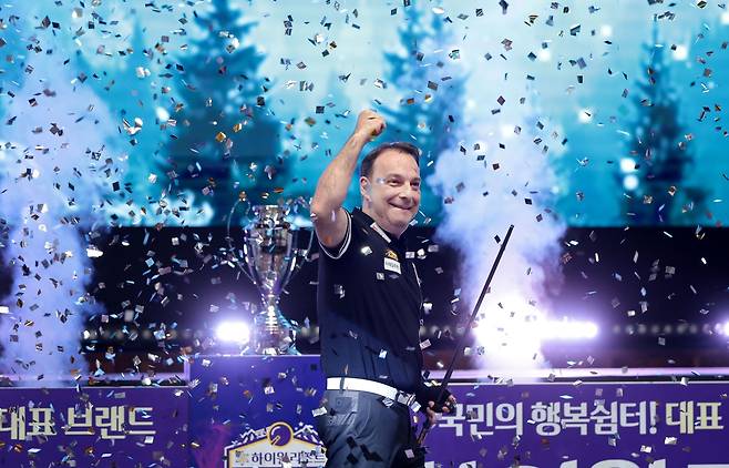 우승을 확정하고 주먹을 불끈 쥔 산체스 [PBA 제공. 재판매 및 DB 금지]