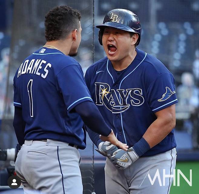 (탬파베이 시절의 윌리 아다메스(왼쪽)와 최지만)