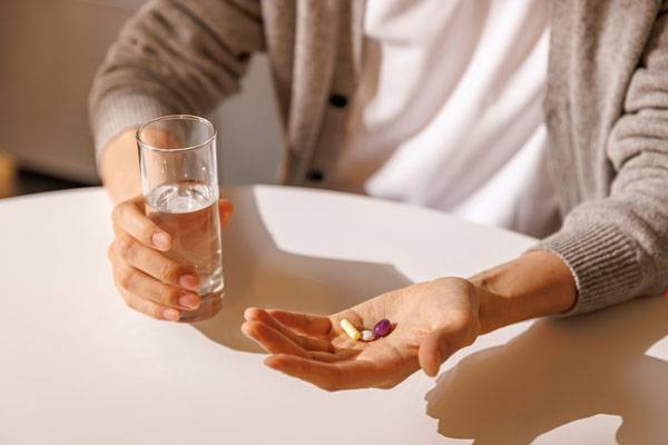 영양제는 성분과 효능이 다르기 때문에, 효과를 최대화하려면 복용 시간도 중요하다./사진=클립아트코리아