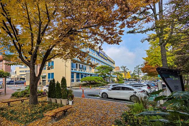 대전 중구청사 전경.