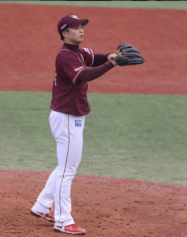 한화 이글스 유니폼을 입은 왕옌청./왕옌청 SNS