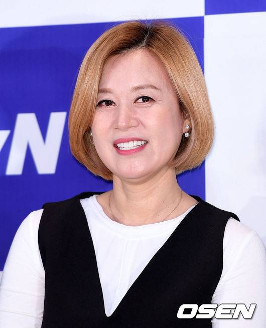 [OSEN=이대선 기자] 1일 오전 서울 상암동 CJ E&M센터에서 tvN ‘따로 또 같이’ 제작발표회가 열렸다.박미선이 미소를 짓고 있다./sunday@osen.co.kr