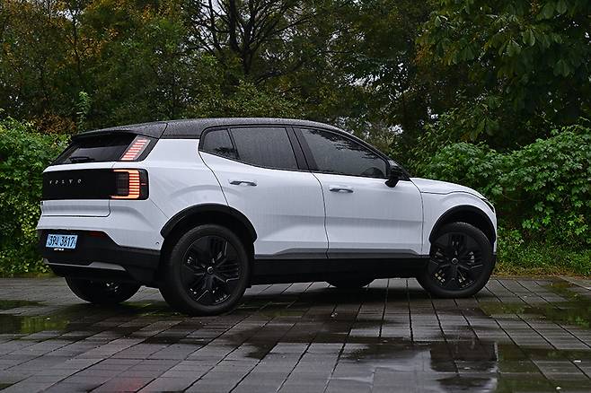 볼보 EX30CC. 사진: 김학수 기자