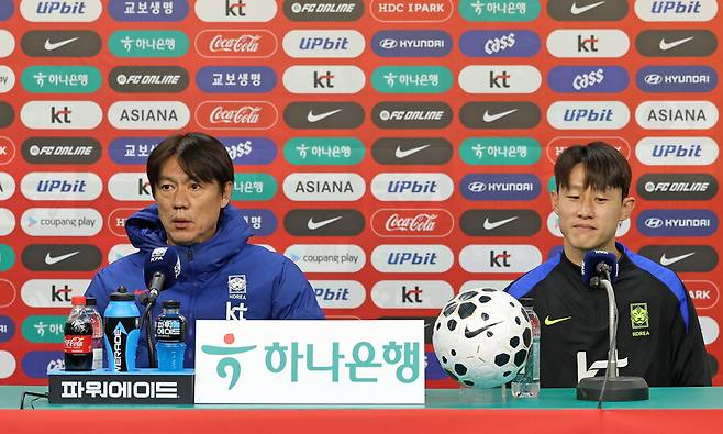 ▲ 이재성의 100경기 출전 기념과 볼리비아전 준비는 개인적 기록을 넘어 대표팀의 중요한 시험대가 된다. 선수와 팬 모두에게 의미 있는 순간이 될 이번 경기는 그의 헌신과 책임감이 다시 한번 빛나는 무대가 될 전망이다. ⓒ연합뉴스