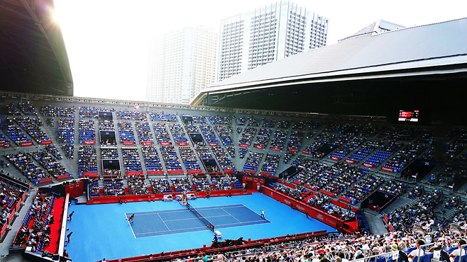 2020 도쿄올림픽을 치른 아리아케 테니스 파크. 개폐식 지붕 구조를 갖춰 비가 오나 눈이 오나 플레이할 수 있다.&nbsp;